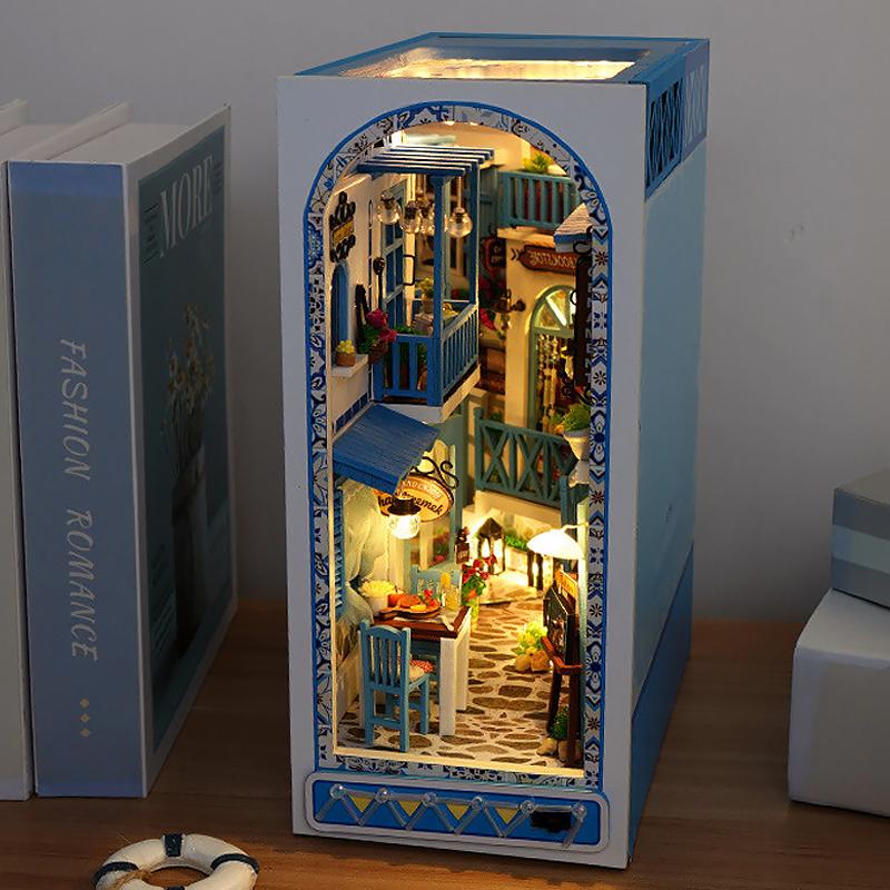 Набор для книжной полки Кукольный домик Деревянный с подсветкой DIY Кит для книжного уголка 3D Пазл Сборная модель Здание Книжные полки Подарки на день рождения для взрослых