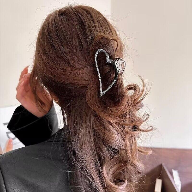 2023 New Metal Hair Claw Clip Korean Geometric Moon Star Hair Crab Clips Hairpins For Women Hair Jewelry Accessories Headwear