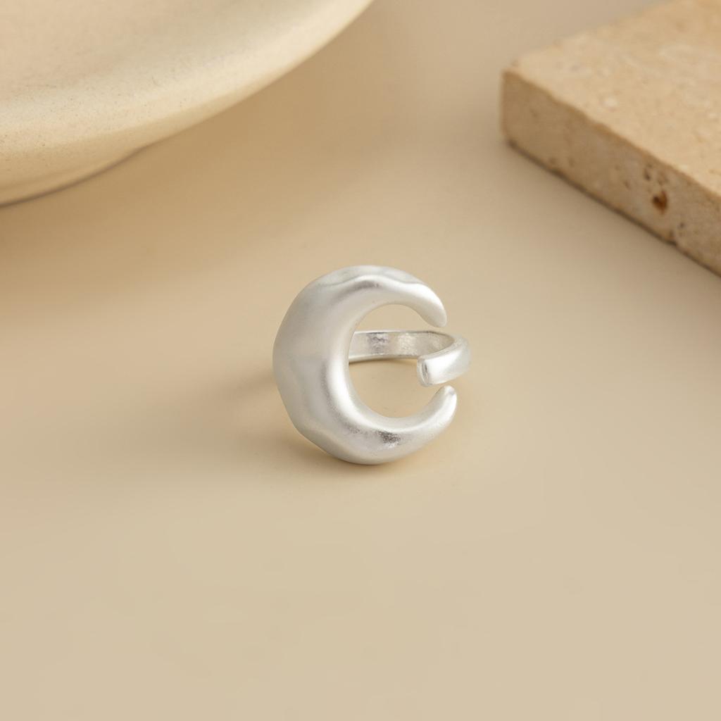 Fashionable Sliver Color Matte Wide Edge Rings for Women Cool Style Irregular Alloy Featuring Open Ring Unisex Jewelry Gift