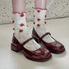 Французские ретро туфли Мэри Джейн Красные маленькие кожаные туфли Женские туфли с одним словом Пряжка Круглая головка Толстый каблук Маленькие ароматные одинарные туфли
