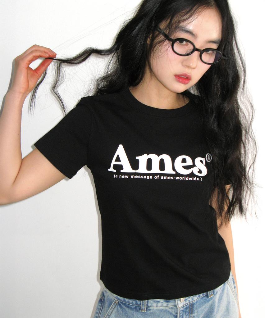 AMES-WORLDWIDE (Unisex) Basic Logo Tee Black