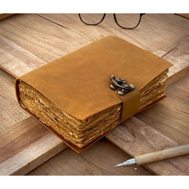 Винтажный кожаный журнал ручной работы - Пустая Книга Теней для заклинаний, Журнал Гримуар, Дорожный блокнот для записей, Бумага с рваными краями, Застежка-замок
