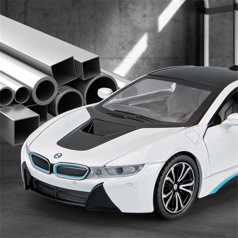 1/22 BMW i8 Автомобиль на новой энергии Сплав Модель спортивного автомобиля Литой металл Гоночный автомобиль Транспортные средства Модель Симуляция Звук Свет Детские игрушки Подарок