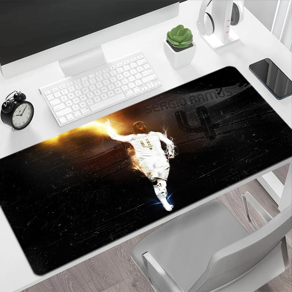 Rugby Player Action Large Mouse Pad Desk Mouse Pad Office Mouse Mats Non-Slip Rubber Base Office Desk Accessory