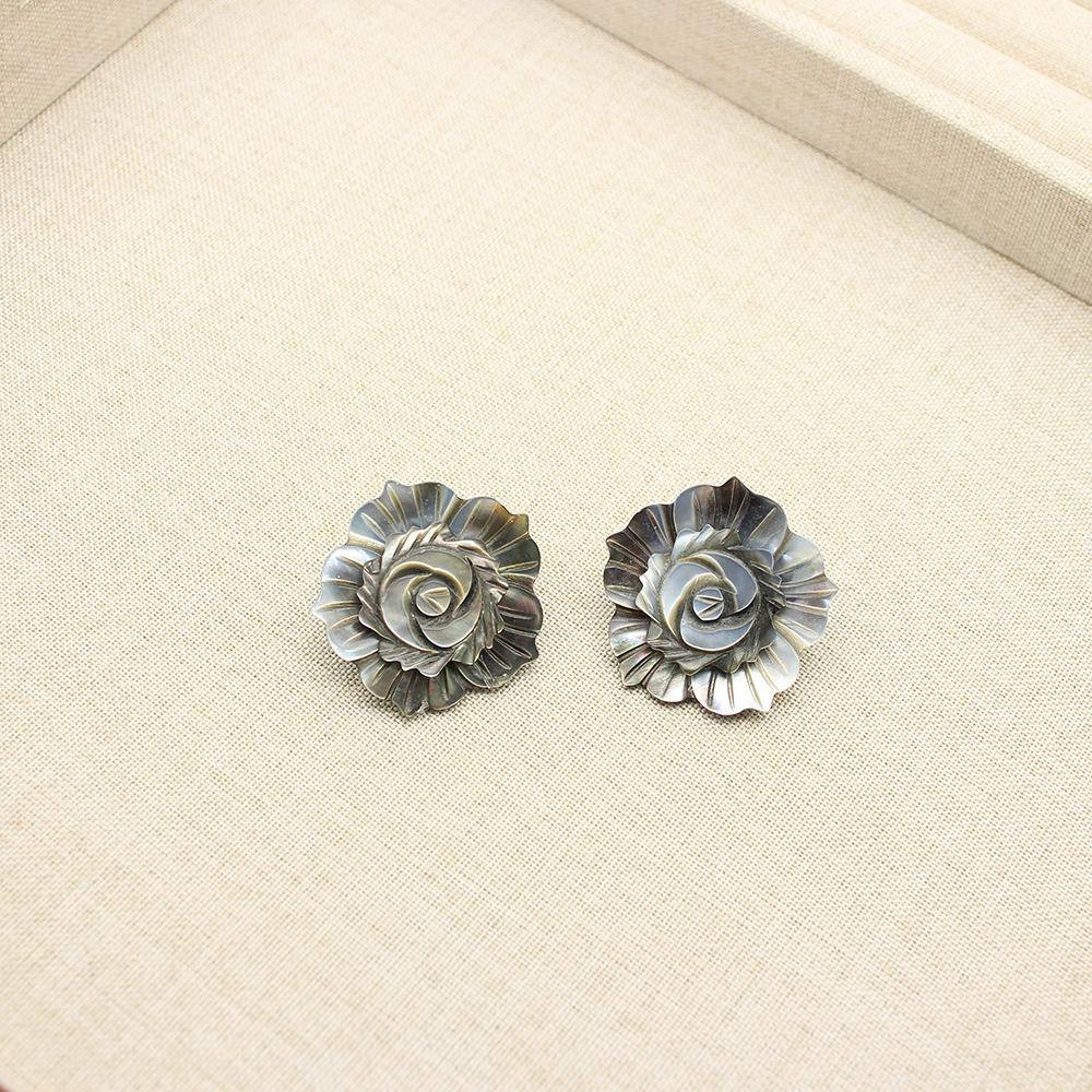 MONIES Серьги-камелии Wind Black с перламутром - Элегантный и роскошный стиль для женщин