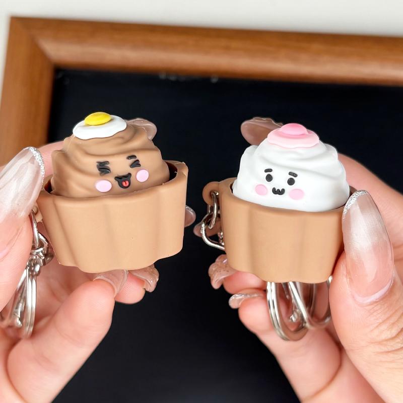 1/2Pcs Mini Cake Button Stress Relief Decompression Food Clicker Keychain Backpack Pendant Creative Gift
