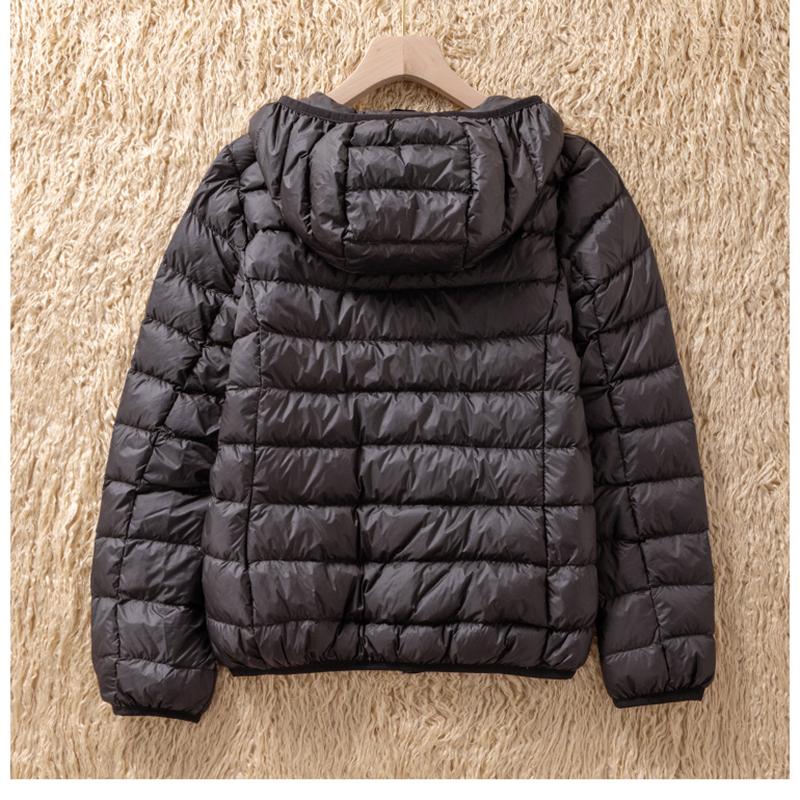 Women's Lightweight Down Jacket Short Warm Fashionable Hooded Lightweight Fitted Outerwear