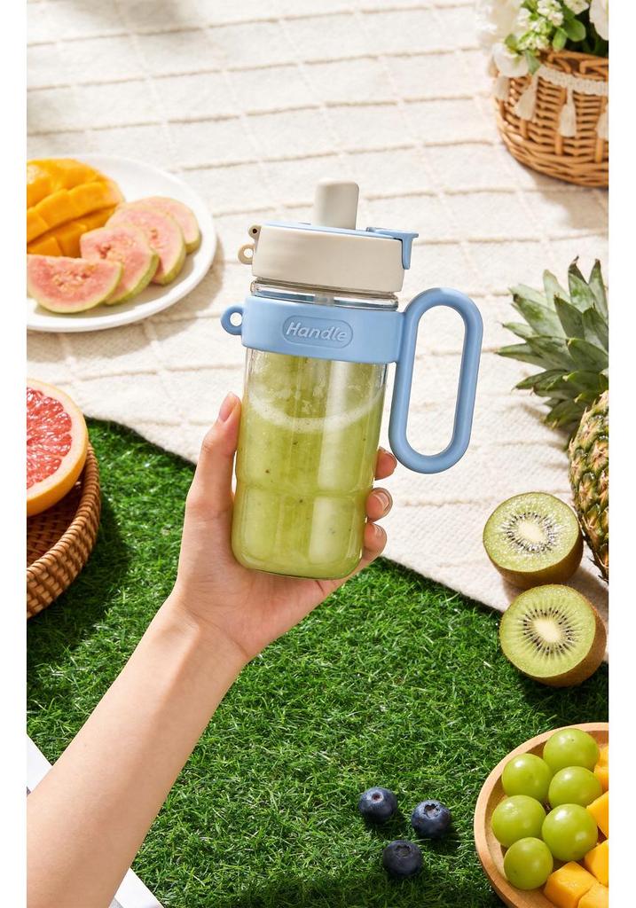 Compact Wireless Dual-Lid Juicer Cup for Fruit Smoothies