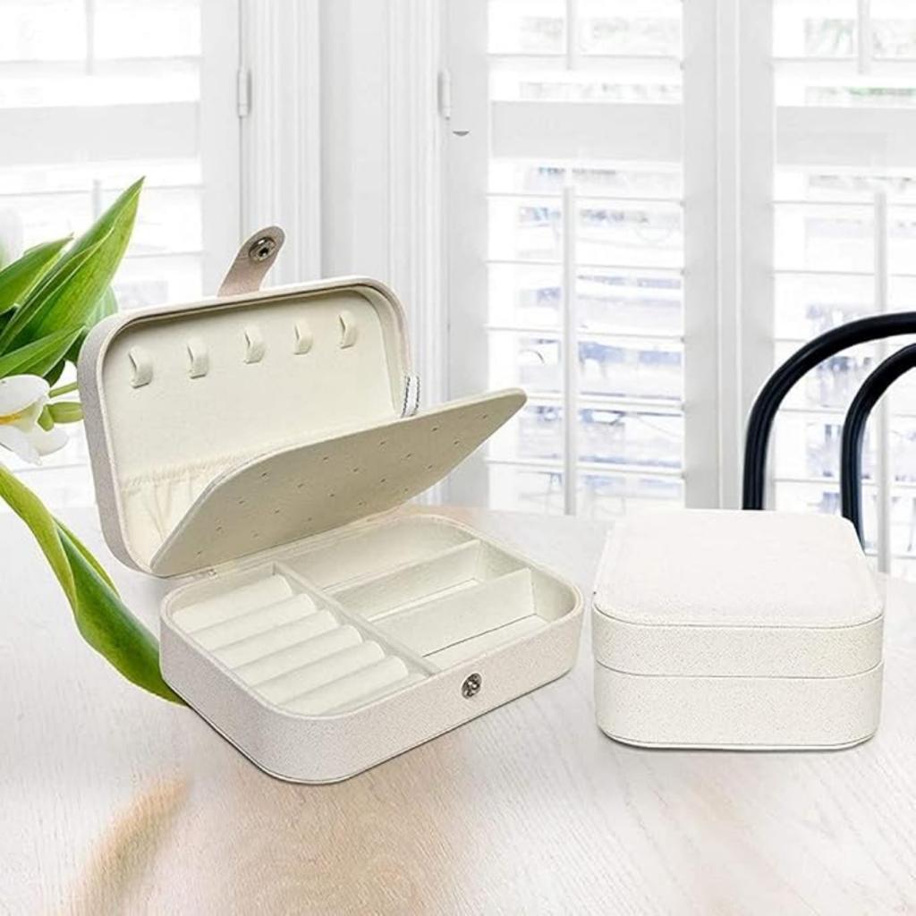 Small Travel Jewelry Box for Women Girls, Jewelry Organizer Storage for Earrings Rings Necklaces Bracelets, Double Layer Jewelry Case PU Leather
