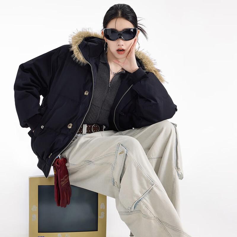 Женский пуховик с капюшоном и меховым воротником ICH MODE