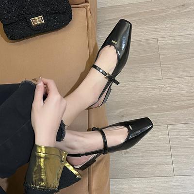 Баотоу слово с сандалиями женские летние универсальные толстый каблук пустые одинарные туфли квадратный носок низкий каблук Мэри Джейн