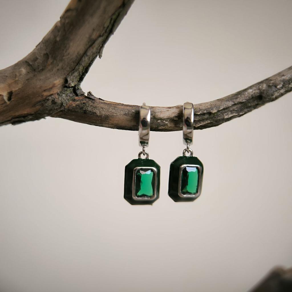 Серебряные серьги с фианитами, емаллю (60002243)