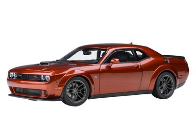 AUTOart Масштаб Dodge Challenger Scat Pack Widebody 2022 Цвет Sinamon Orange Готовый продукт 1/18 R/T Механика/Металлик