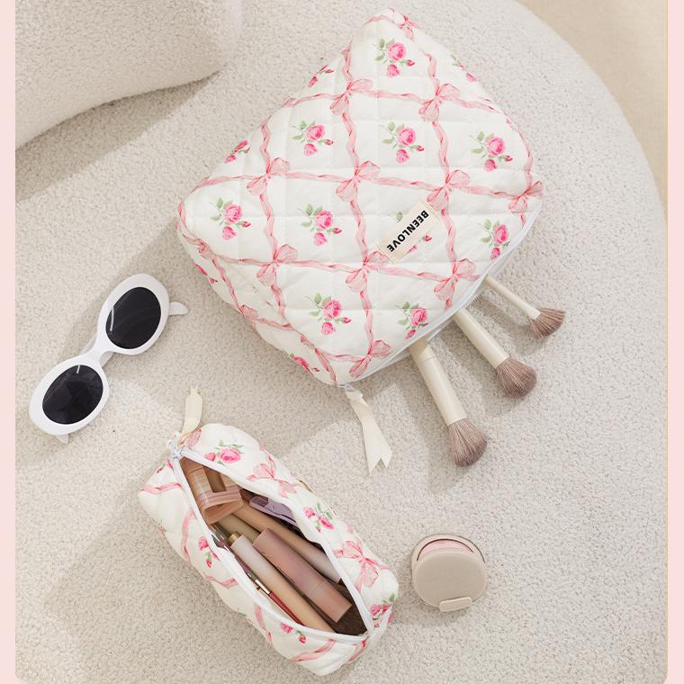 YY Travel Стеганая косметичка Милый бант Хлопковая косметичка Кокетливая эстетика Цветочная дорожная косметичка для женщин и девочек