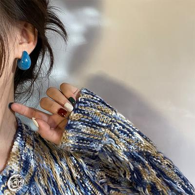 Серьги-капли из смолы, простая личность, универсальные серьги-гвоздики, модный нишевый темперамент, женские серьги высокого класса