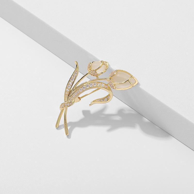 Брошь Тюльпан в корейском стиле с камнем «кошачий глаз»: Трендовая, Элегантная, Универсальная булавка-корсаж для женщин