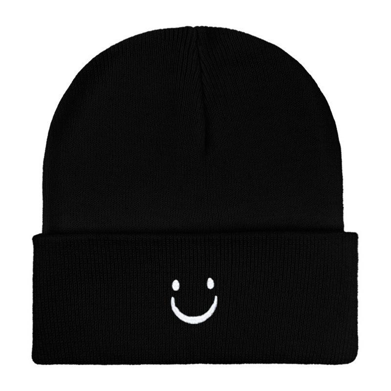 Cute smiley face embroidery knitted hat autumn and winter warm wool hat casual knitted cold hat men's and women's hats