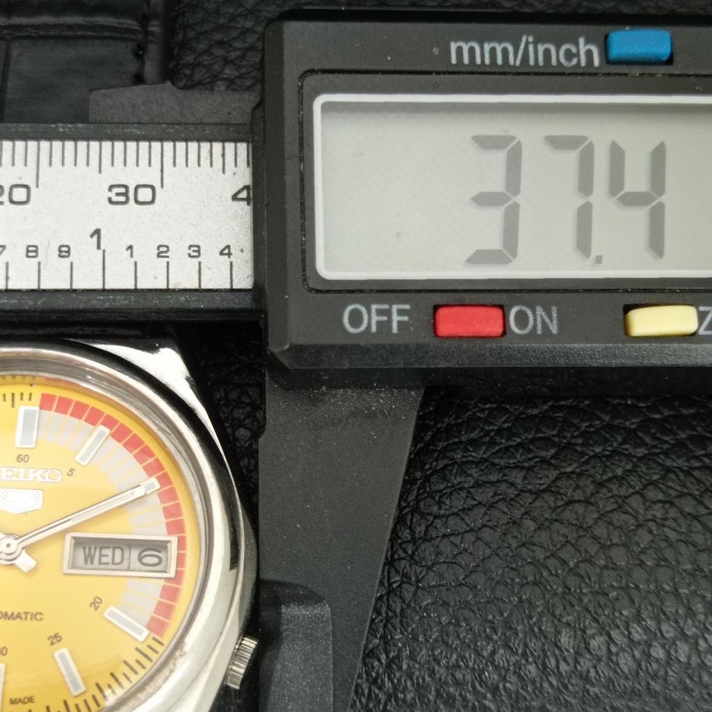 ВИНТАЖНЫЕ АВТОМАТИЧЕСКИЕ ЧАСЫ SEIKO 5 7019A ЯПОНИЯ МУЖСКИЕ ЖЕЛТЫЙ ЦВЕТ ЦИФЕРБЛАТ a708558-1