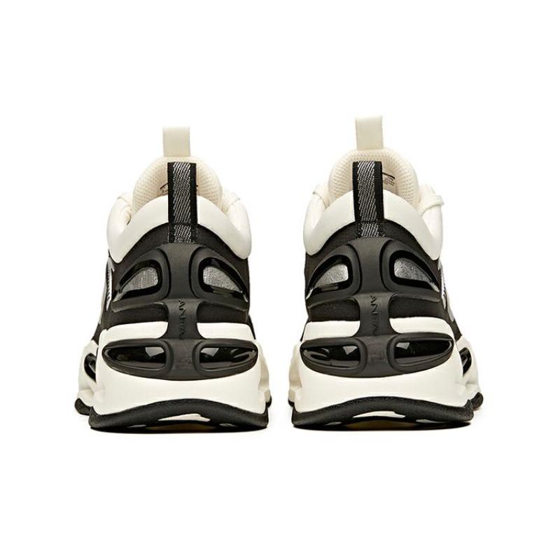 Anta Низкие беговые кроссовки мужские Белые Черные Технология X-LOOOP 912045552-1