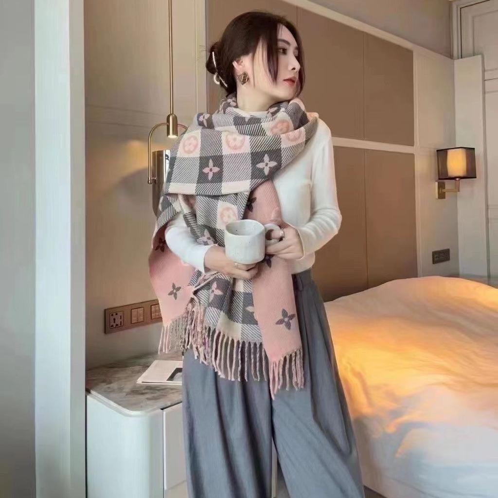 New Bear Hair Plaid Imitation Cashmere Thickened Autumn and Winter Warm Scarf Fashionable and Versatile Double Sided Love Tassel Scarf