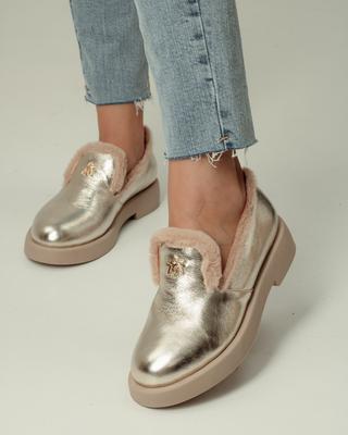 Лоферы женские с мехом 240101 36 золотистые кожа