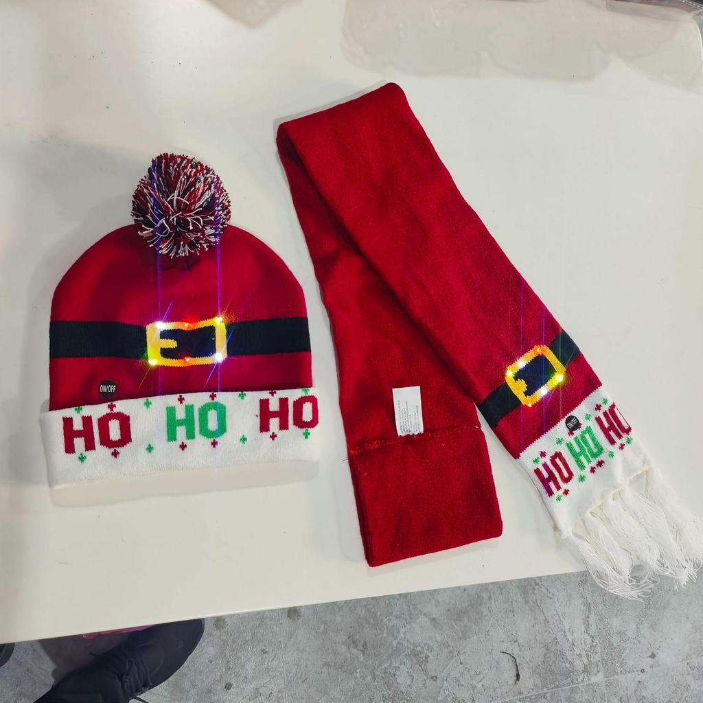 LED Light-Up Elk Jacquard Knit Hat & Scarf Set for Christmas & New Year.