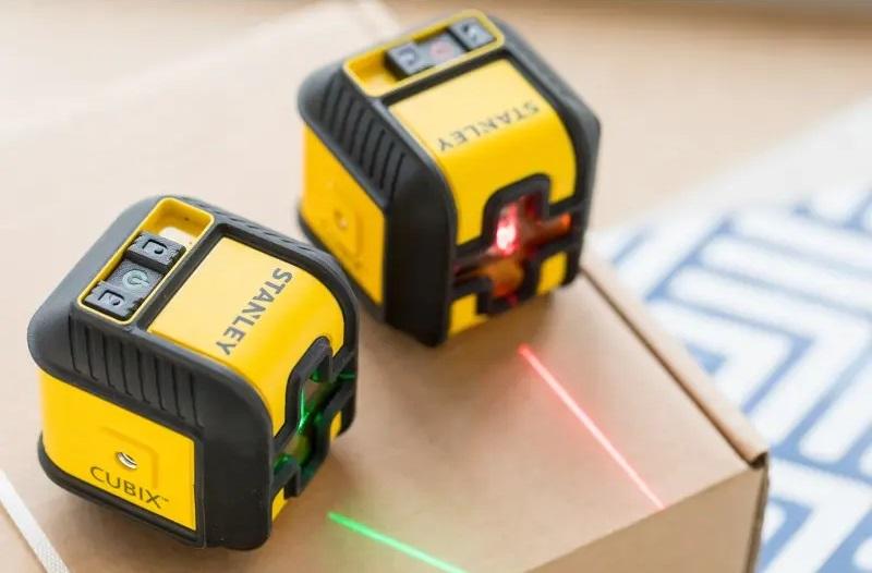 CUBIX RED CROSS LASER - /77-498-1