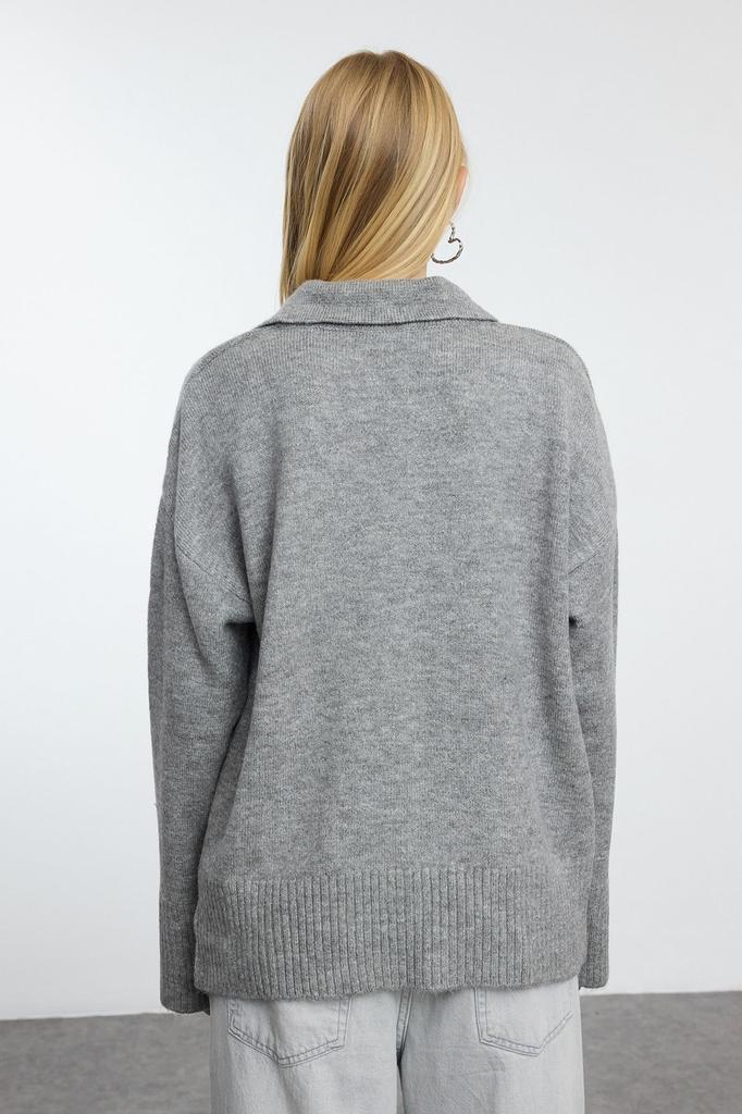 Women's Fashionable Stylish Sweater Pink Woolen Wide Fit Polo Neck Basic Knitwear Sweater