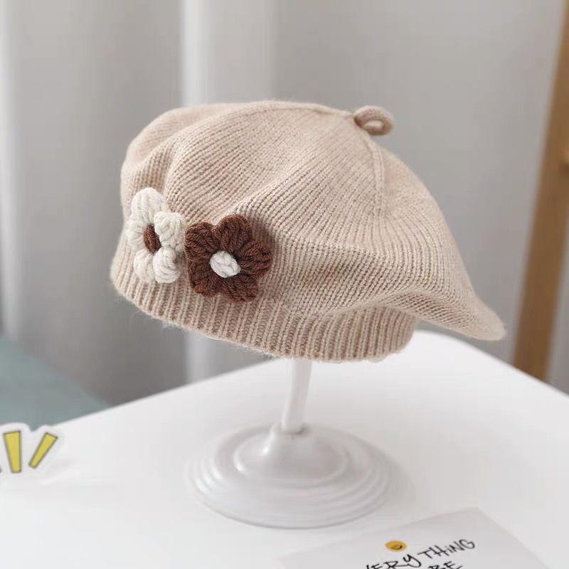 Fashion Baby Hat Solid Color Flower Girls Warm Beret Vintage Knitted Beret Hat Kids Autumn Winter Children Artist Painter Cap