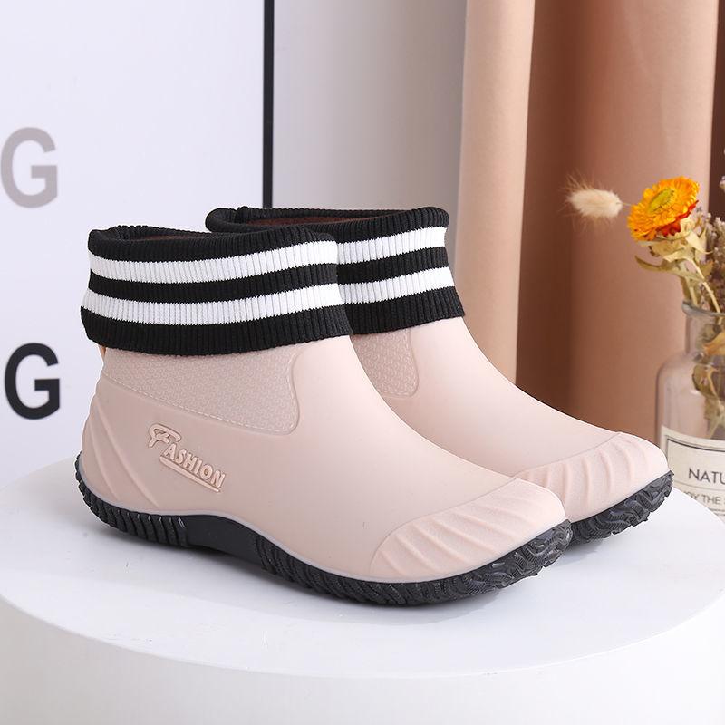 Прямые поставки с фабрики женские короткие резиновые сапоги стильные нескользящие водонепроницаемые ботинки с флисовой подкладкой для осени и зимы