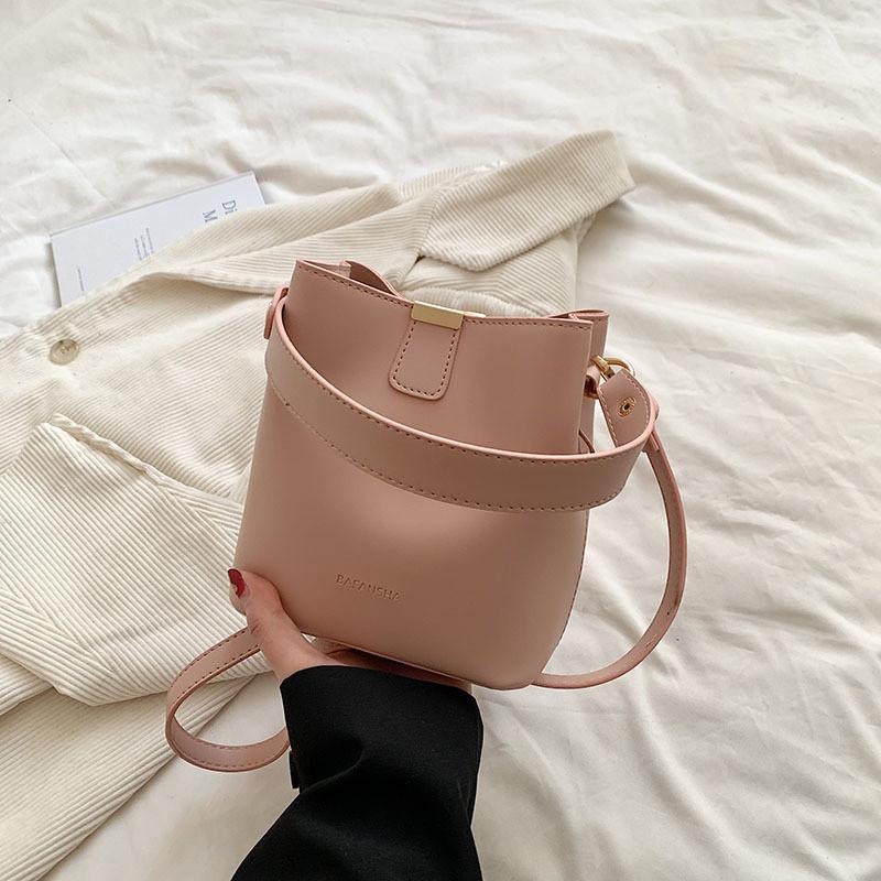 IELGY Spring Summer Retro Commuter Portable Bucket Bag