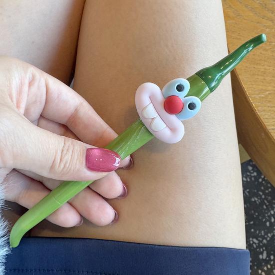 Милая гелевая ручка детская мультяшная шариковая ручка в форме перчика для офиса