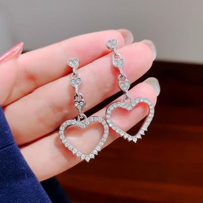 Серьги-кисточки в форме сердца из серебра 925 пробы с цирконом