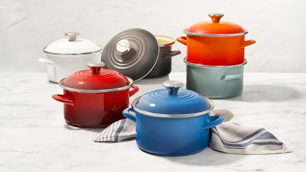 Le Creuset Enamel Casserole Pot EOS 20cm Sea Salt Stainless Steel Knob Gas Induction Compatible