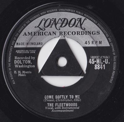 7-дюймовая пластинка FLEETWOODS - Come Softly To Me 45HLU8841 London Records, 1958 UK Поп Б/У