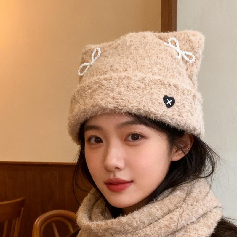 Autumn and winter cute cat ears warm and cold ear protection hat showing face small pullover hat