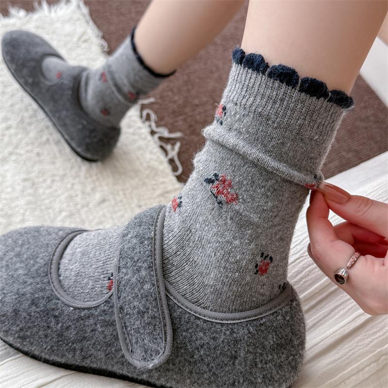 Floral Wool Socks for Women In Autumn and Winter, Thickened and Warm Cashmere Embossed Mid-calf Socks, Trendy Pile Socks for Winter