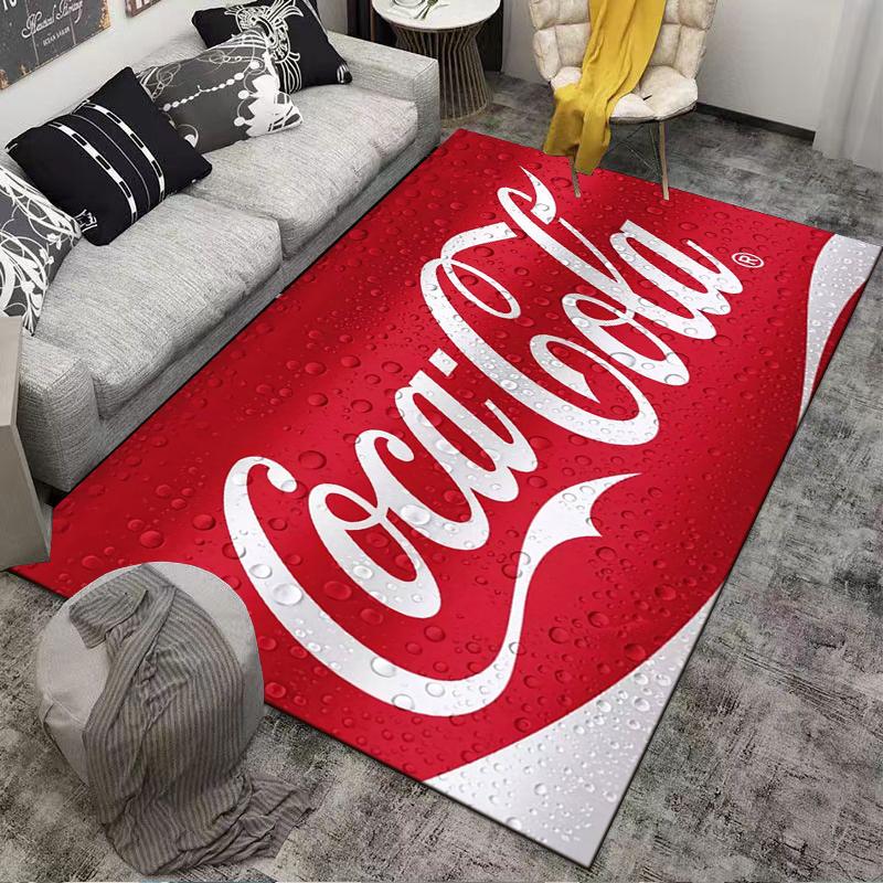 """Красная ковровая дорожка с логотипом Coca-Cola и текстурой капель воды"" Подходит для использования в качестве противоскользящего покрытия для диванов в гостиной и спальне"""