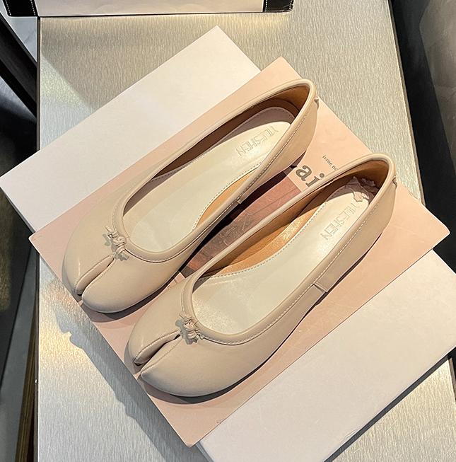 Мода 2025 Женские туфли-троттеры Таби Ниндзя Кожаные балетки Женские с раздвоенным носком Лоферы Японские копытца Мокасины Слипоны Удобные балерины Женские