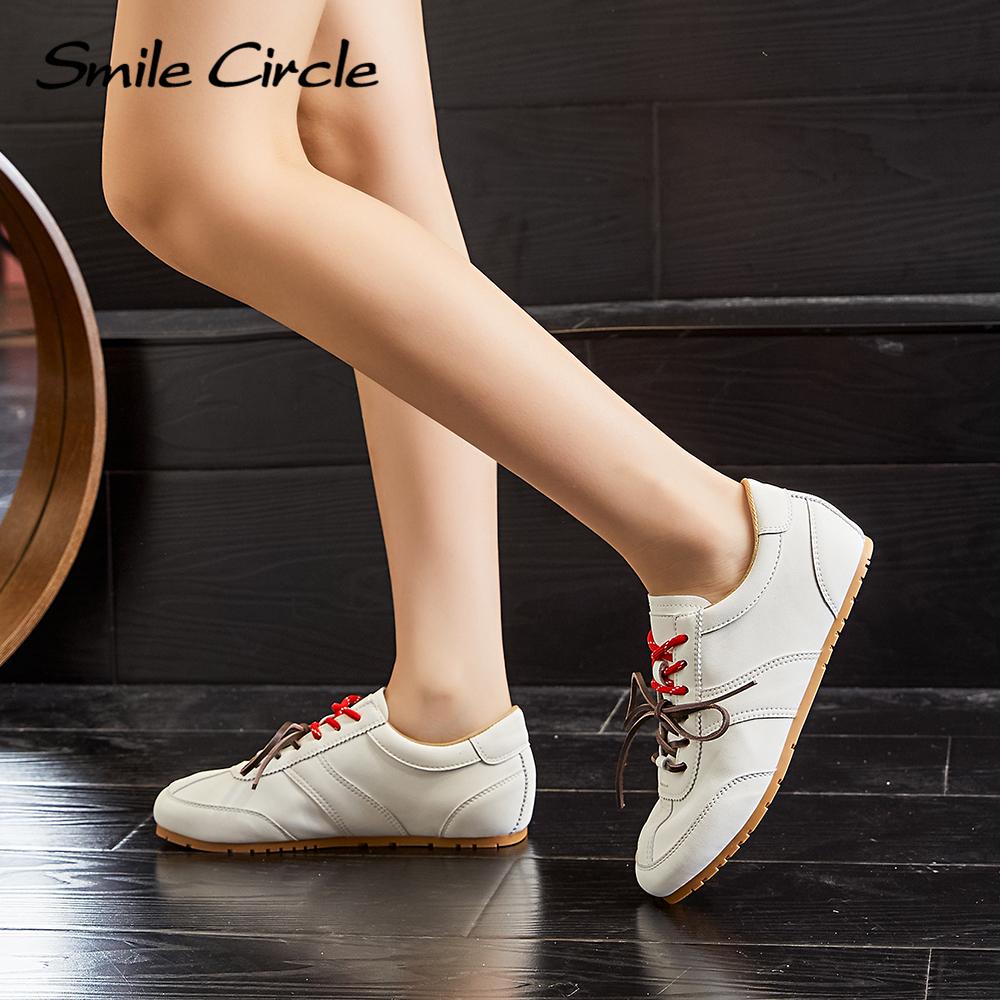 Женские кроссовки из натуральной кожи с круглым носком и шнуровкой, удобная модная повседневная обувь