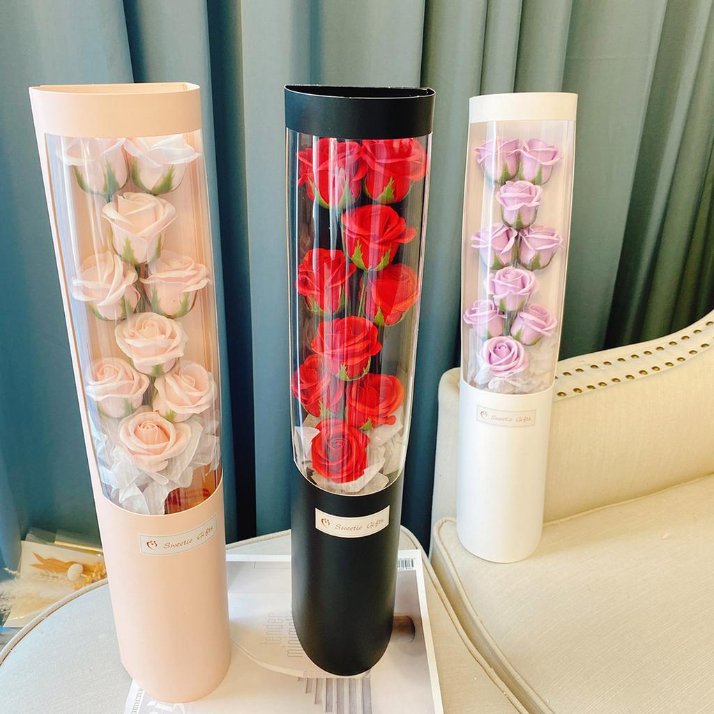 Очаровательный букет роз из мыльных цветов в подарочной коробке. Идеальный подарок на День святого Валентина, свадьбу и помолвку. Уникальные акценты домашнего декора.