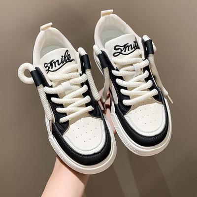 Стиль колледжа Guochao нишевые хлебные туфли 2025 весна и осень новые корейские туфли на платформе белые женские универсальные экспортные кеды