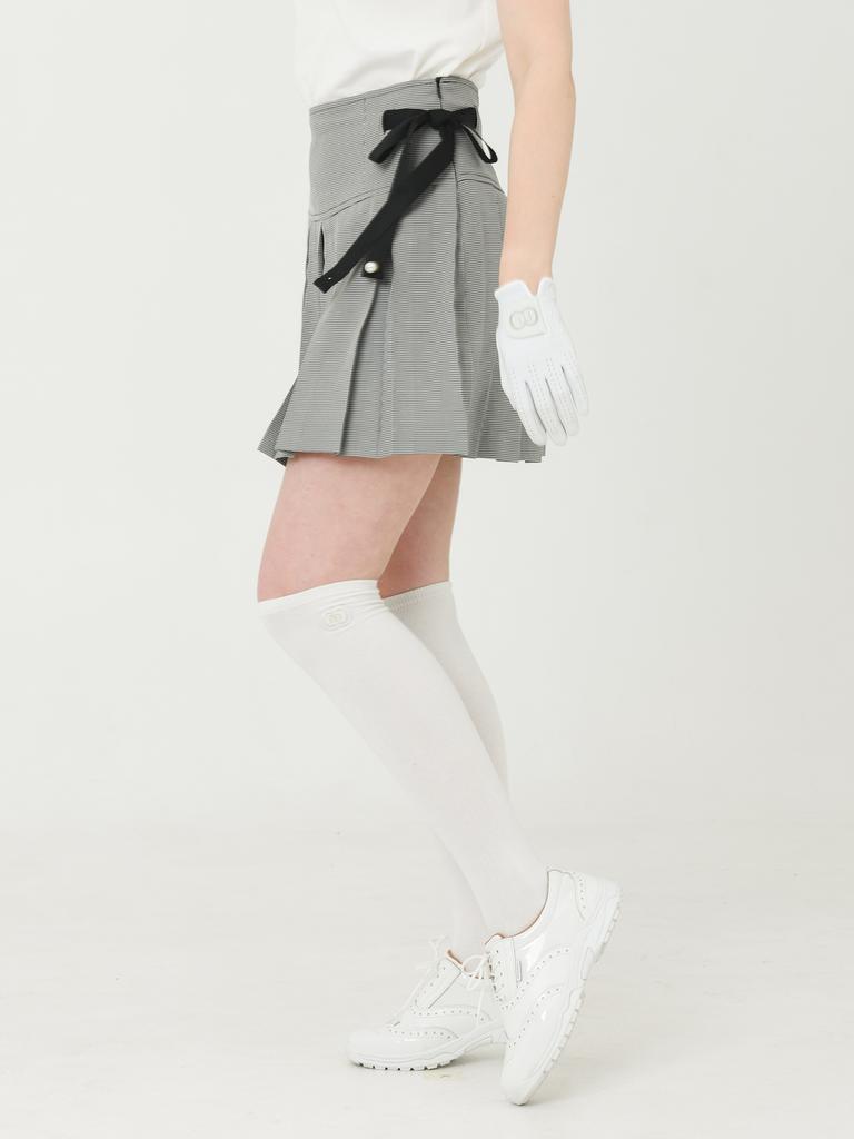 Do You Know Mc High-Waisted Classic Check Pleated Skirt With Pearl Ribbon Embellishment