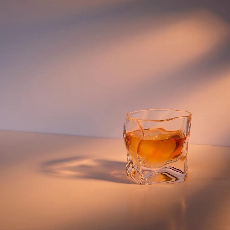 1pc 260ml/8.8oz Crumple Style Whisky Glass Irregular Faceted Wine Cup Whisky Tumbler Suitable For Restaurant Bar