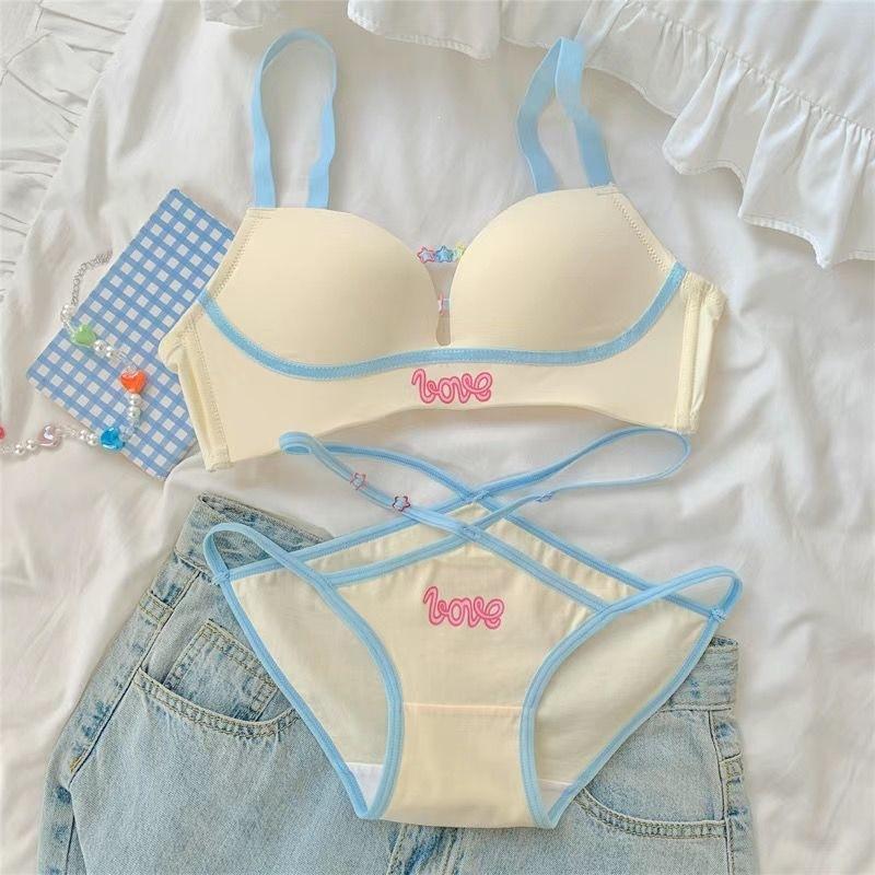 New Japanese dopamine thin underwear set, female sexy small breasts gathered, no steel ring, no trace, upper support bra cover