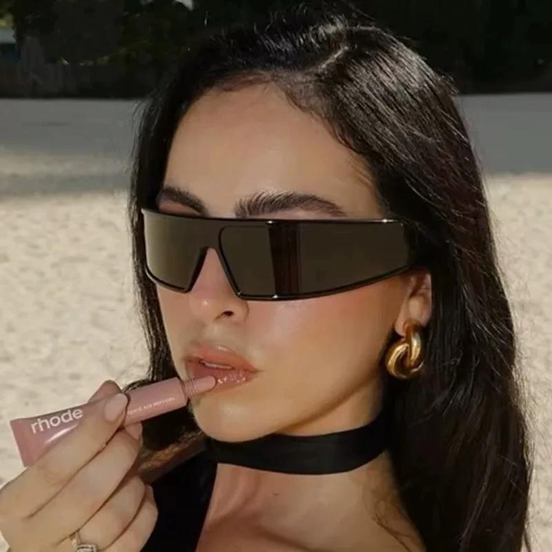 Luxury Brand Designer Vintage Future Sunglasses Women For Men Sun Glasses Punk Party Outdoor Riding Driving Sport Goggle Uv