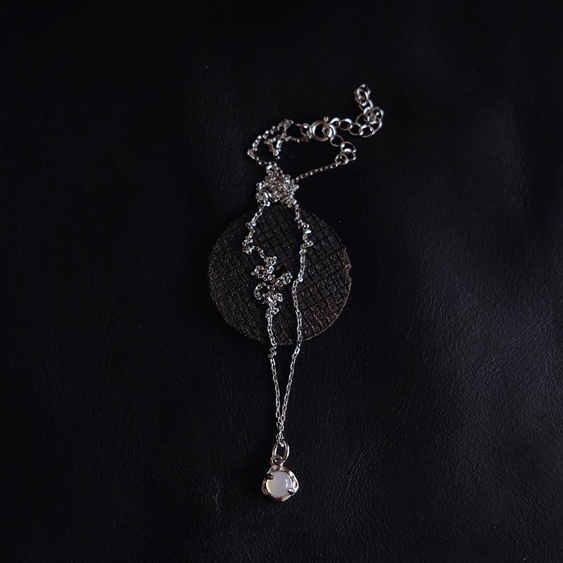 Chalcedony Necklace Female Minimalist Niche Design Sense Metal Clavicle Chain Temperament Stainless Steel Strong Chain