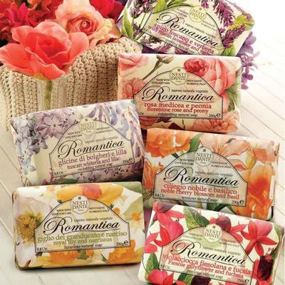 [OF07LRQQ] Выберите 1 из 6 видов овощного мыла Nestidante Romantica (12097874)