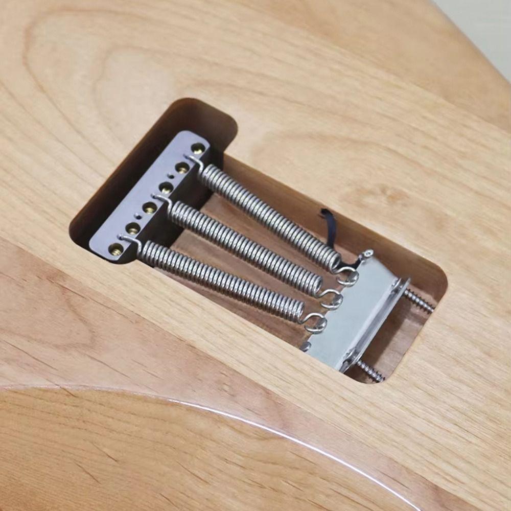 1Set Vintage Tremolo Claw with Installation Screws Tremolo Bridge Springs  for Guitar Parts