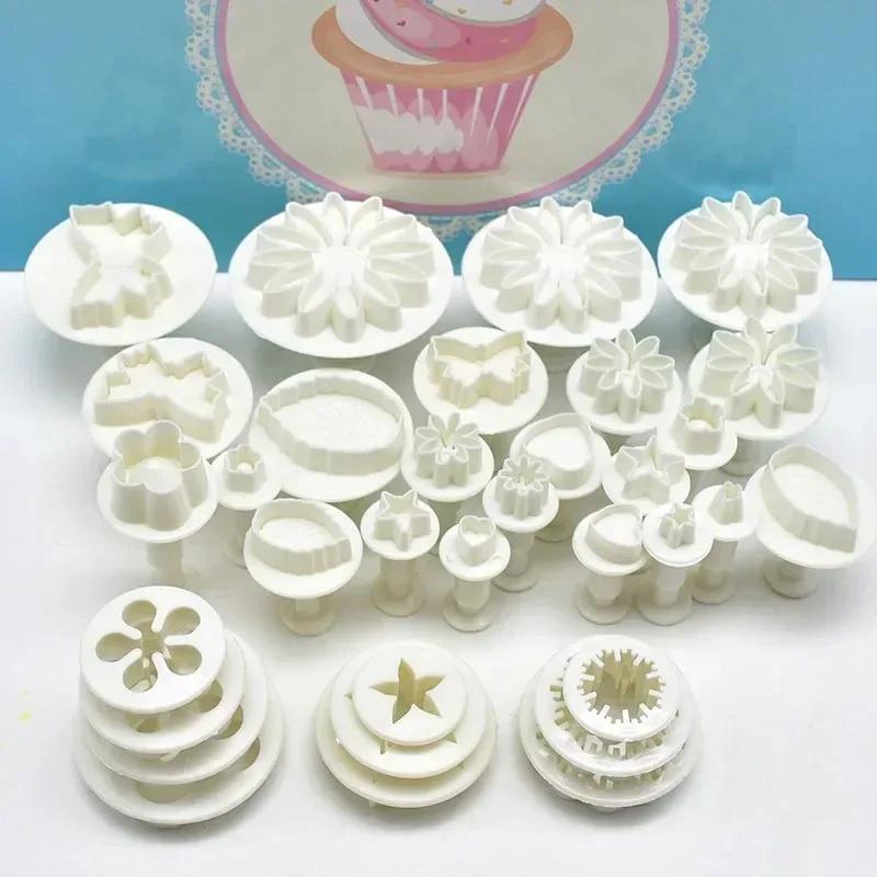 33PCS/set DIY Baking Dessert Embossing Mold Kitchen Kitchen Baking Sugar Cake Decoration Mould Multiple Biscuit Candy Pie Molds